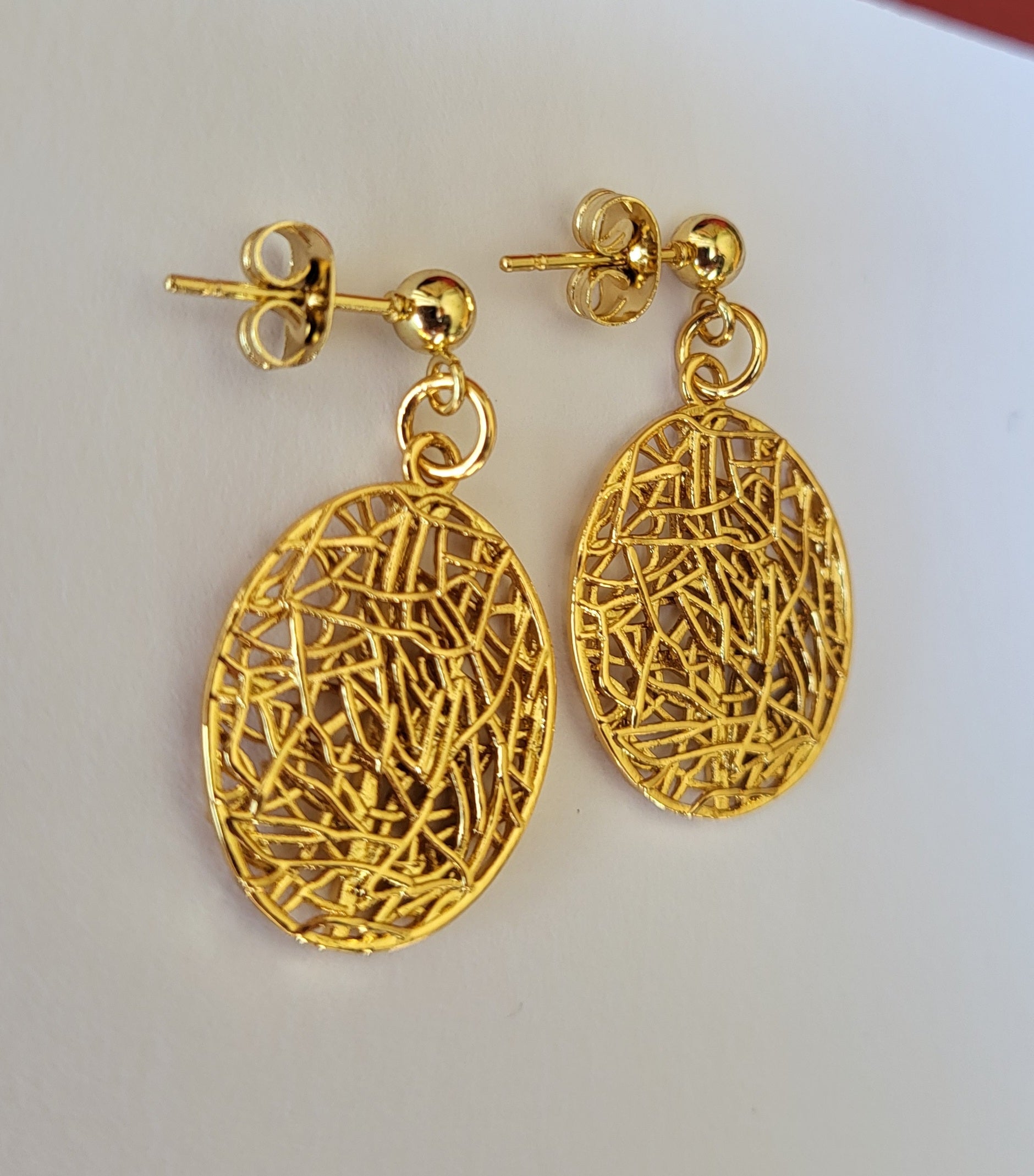 Golden Filigree Oval earrings